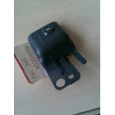 MB445504 MİTSUBİSHİ BASE COVER KAPI AÇMA